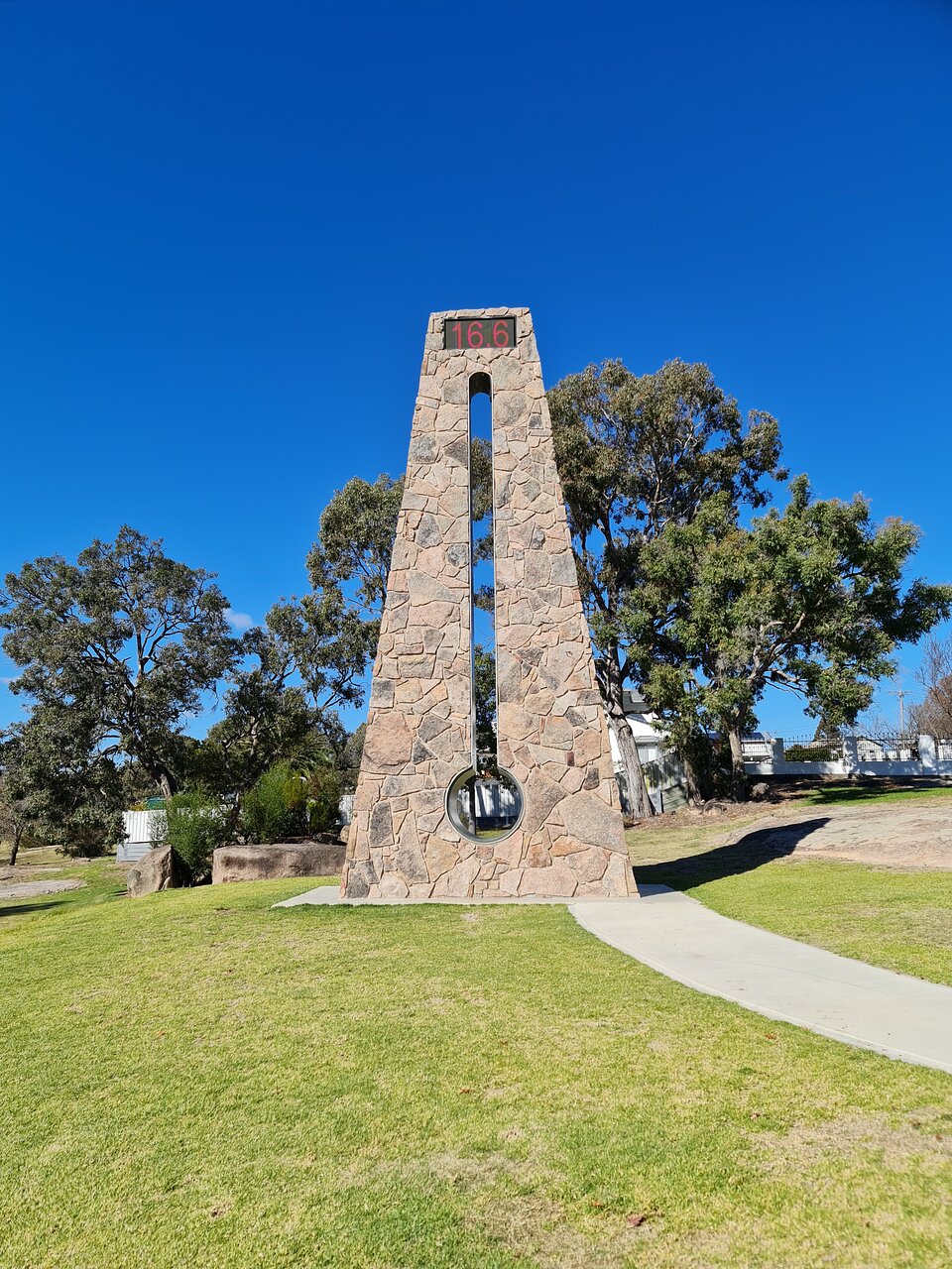 Big Thermometer